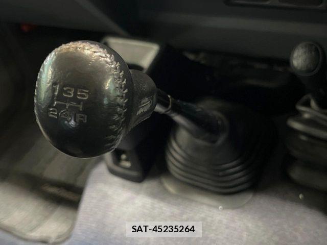 Toyota LAND CRUISER 2014-12 8829820-2