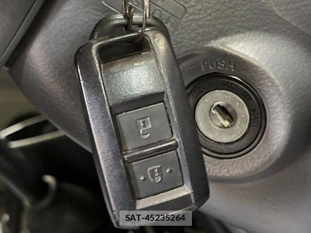 Toyota LAND CRUISER 2014-12 8829820-5