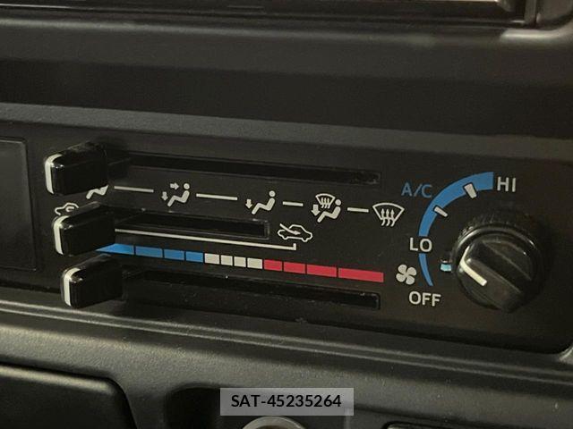 Toyota LAND CRUISER 2014-12 8829820-6
