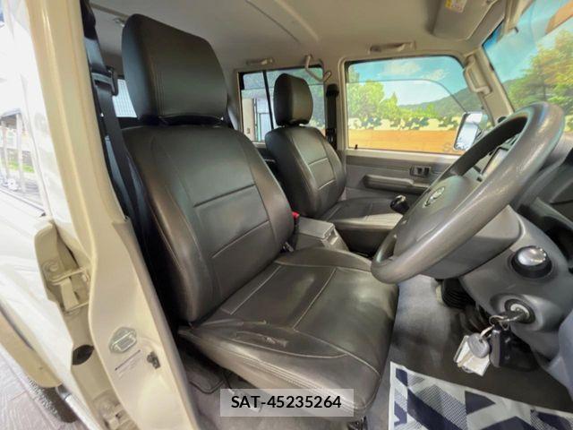Toyota LAND CRUISER 2014-12 8829820-7