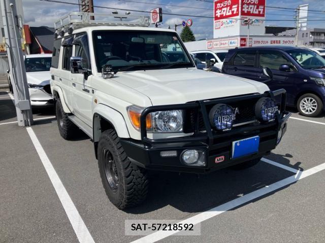 Toyota LAND CRUISER 2015-03 8829818-0