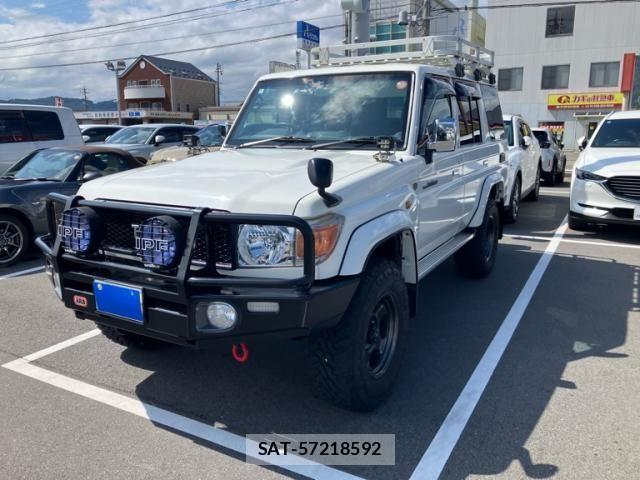 Toyota LAND CRUISER 2015-03 8829818-1