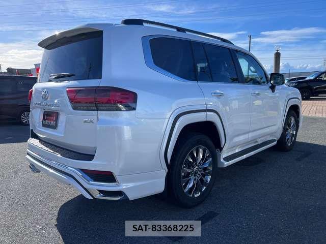 Toyota LAND CRUISER 2023-05 500401-6