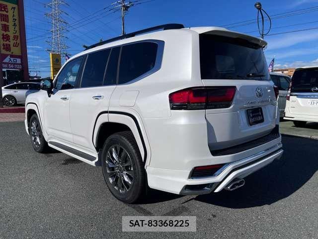 Toyota LAND CRUISER 2023-05 500401-8