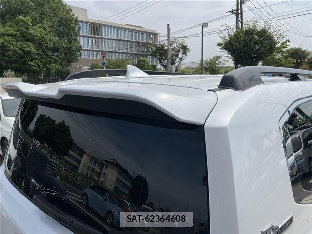 Toyota LAND CRUISER 2023-05 611103-14
