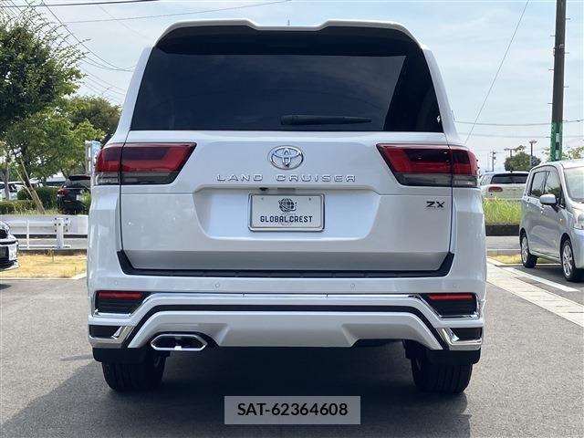 Toyota LAND CRUISER 2023-05 611103-3
