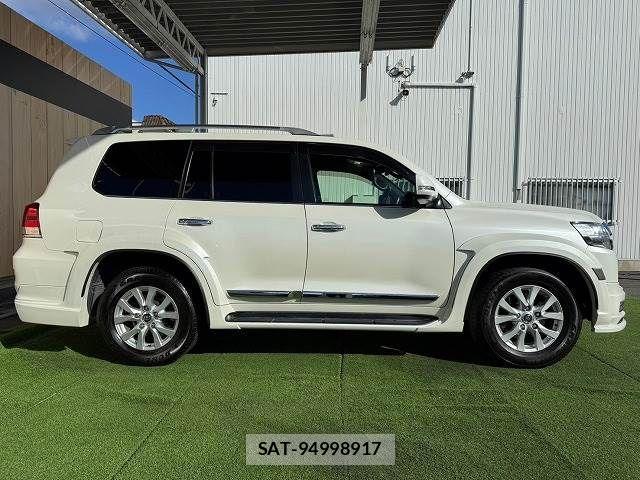Toyota LAND CRUISER 2016-10 797610-17