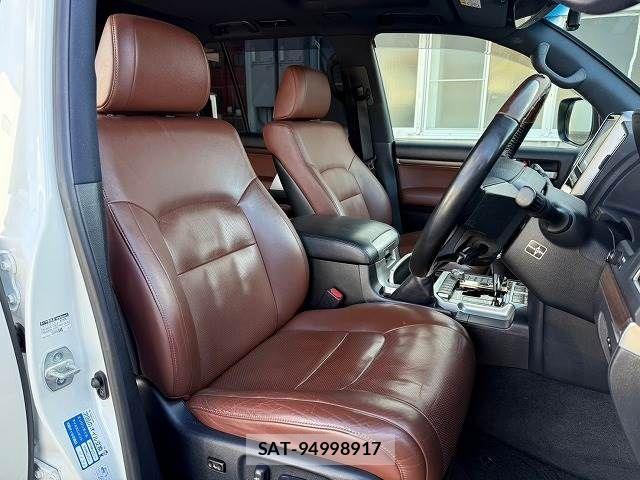 Toyota LAND CRUISER 2016-10 797610-7