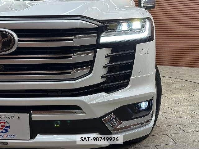 Toyota LAND CRUISER 2023-09 802872-19