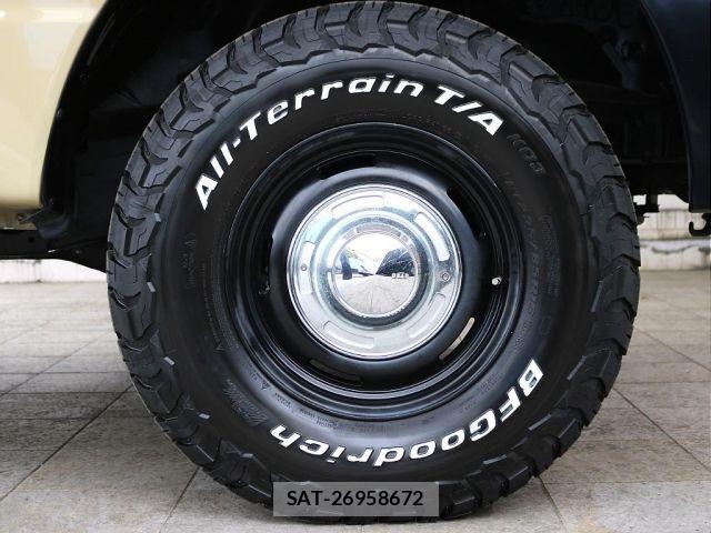 Toyota LAND CRUISER 2003-01 910088-9