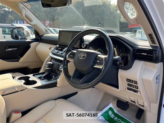 Toyota LAND CRUISER 2023-12 1212632-13
