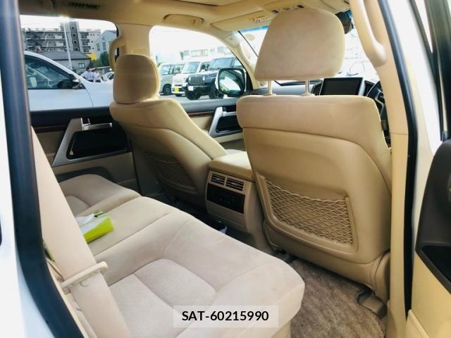 Toyota LAND CRUISER 2016-10 1292079-13