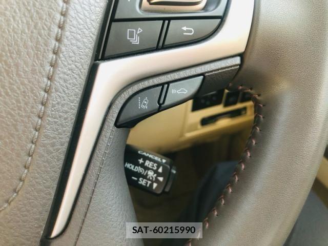 Toyota LAND CRUISER 2016-10 1292079-21