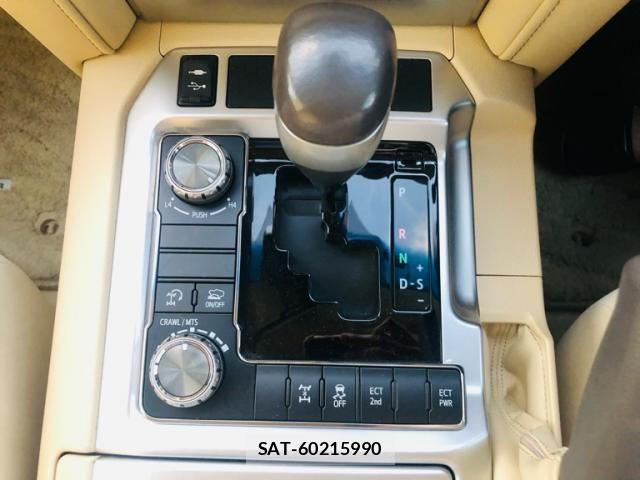 Toyota LAND CRUISER 2016-10 1292079-28