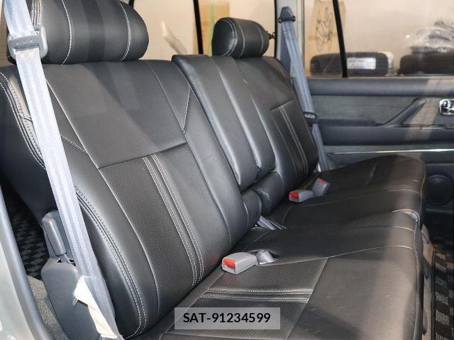 Toyota LAND CRUISER 1997-01 1310676-5