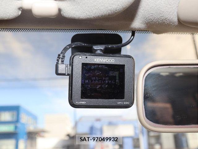 Toyota LAND CRUISER 2003-01 1338580-16