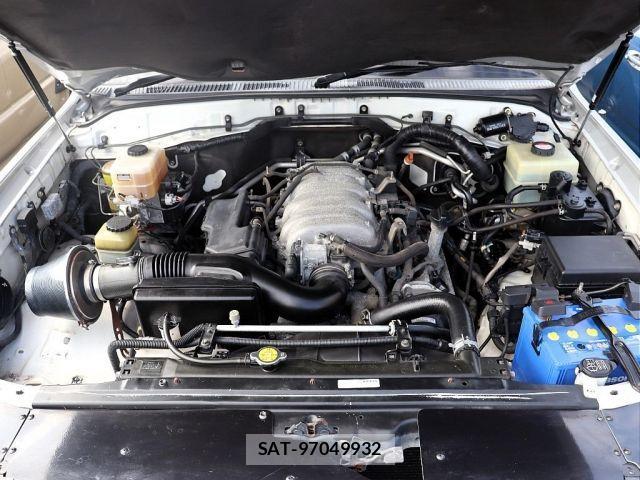 Toyota LAND CRUISER 2003-01 1338580-18
