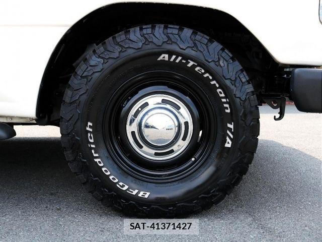 Toyota LAND CRUISER 2006-01 1429041-2