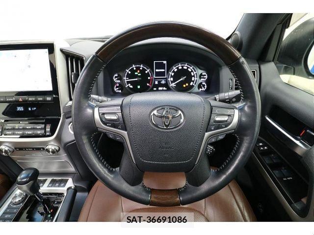 Toyota LAND CRUISER 2015-01 1429043-10