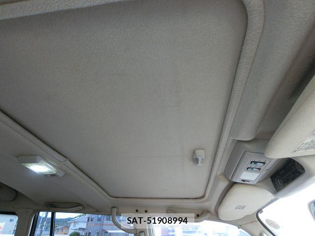 Toyota LAND CRUISER 1997-04 1429038-17