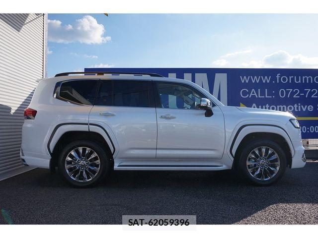 Toyota LAND CRUISER 2022-11 1429058-4