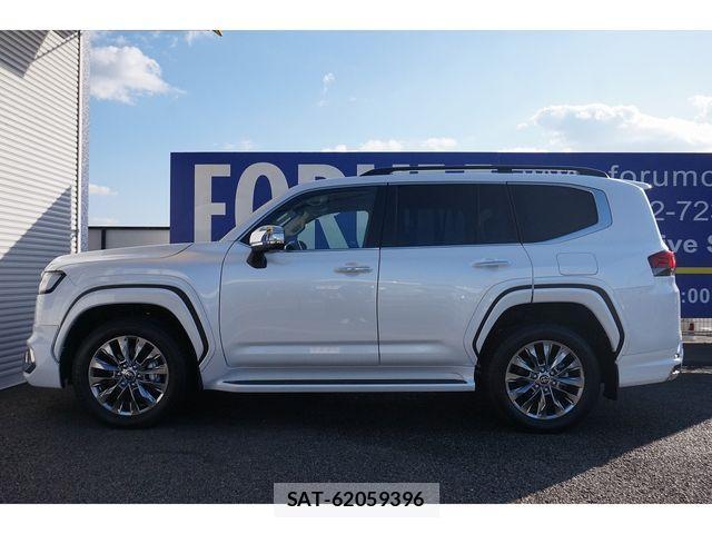 Toyota LAND CRUISER 2022-11 1429058-5