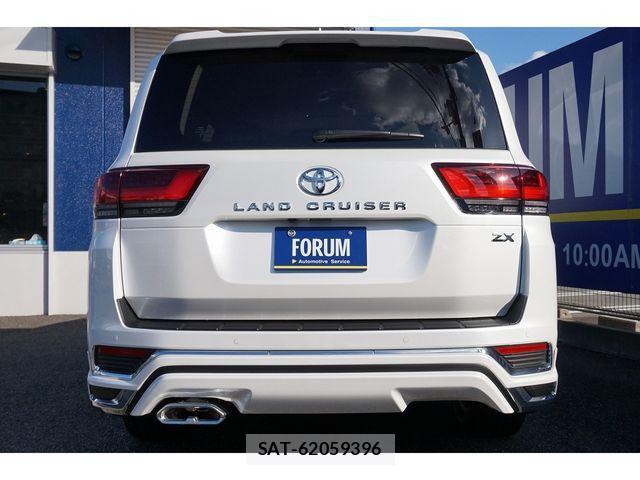 Toyota LAND CRUISER 2022-11 1429058-6