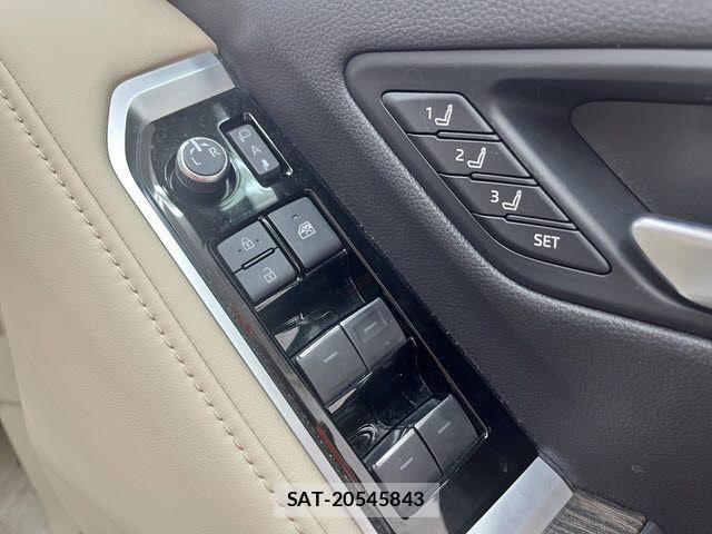 Toyota LAND CRUISER 2023-05 1445946-17