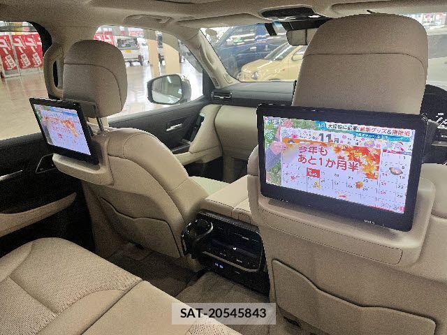 Toyota LAND CRUISER 2023-05 1445946-21