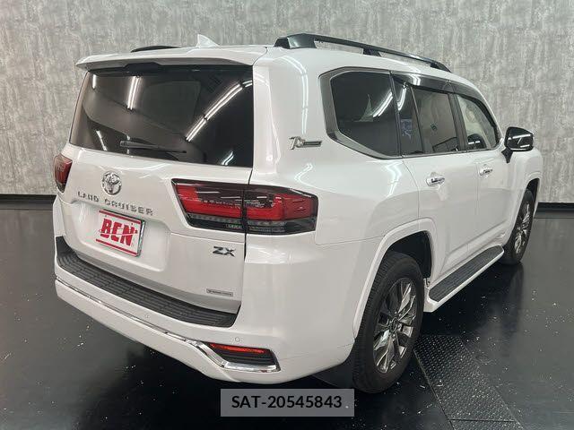 Toyota LAND CRUISER 2023-05 1445946-2