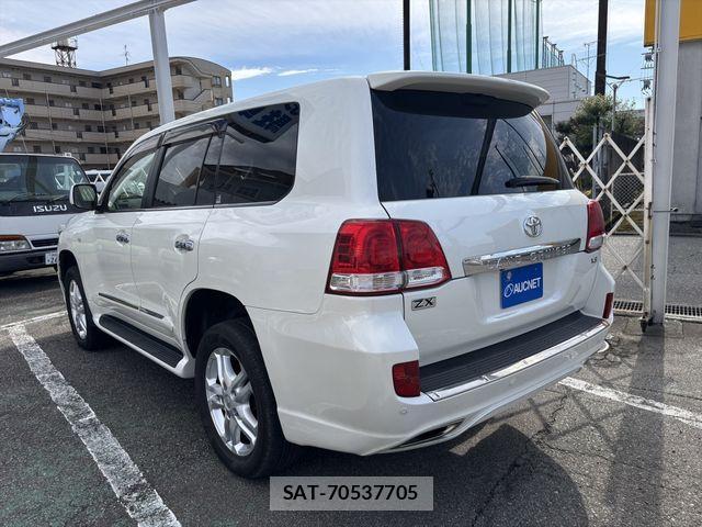 Toyota LAND CRUISER 2010-03 1473163-1