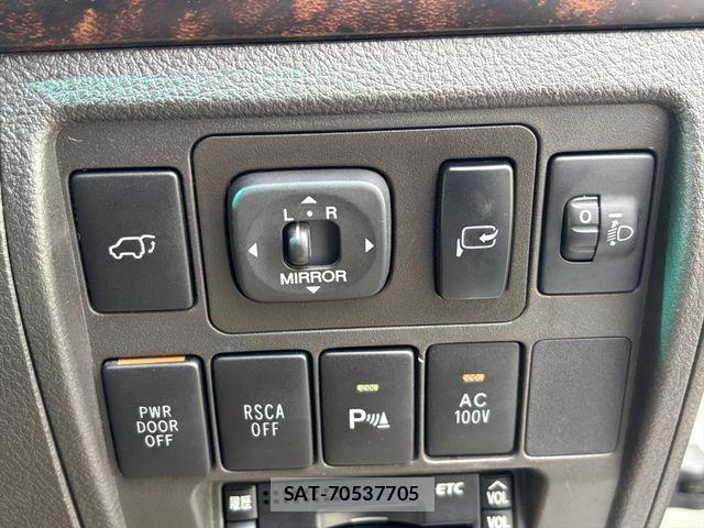 Toyota LAND CRUISER 2010-03 1473163-4