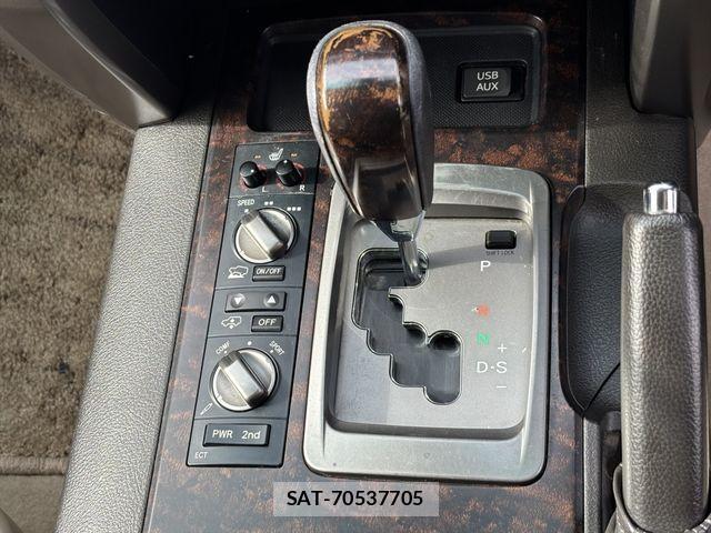 Toyota LAND CRUISER 2010-03 1473163-8