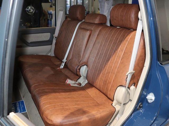 Toyota LAND CRUISER 2006-01 1463811-6