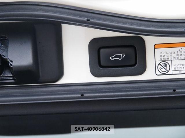Toyota LAND CRUISER 2020-08 1661325-19