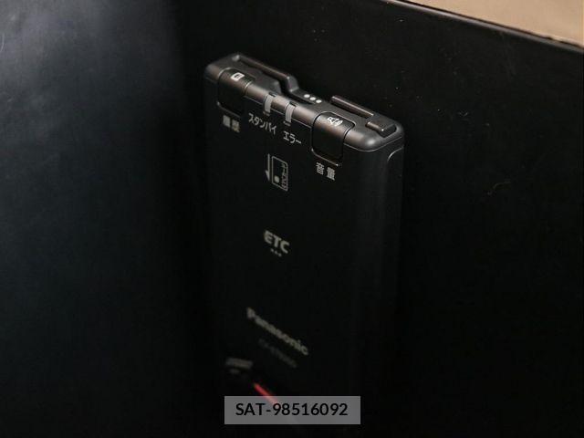 Toyota LAND CRUISER 2005-01 1825914-18