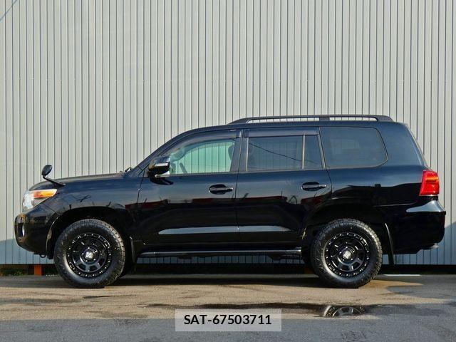 Toyota LAND CRUISER 2013-06 1825919-10