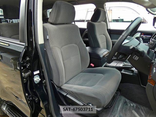 Toyota LAND CRUISER 2013-06 1825919-13