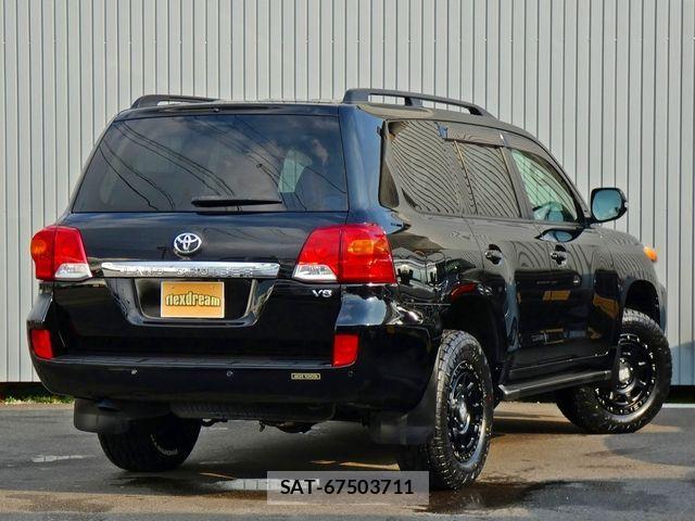 Toyota LAND CRUISER 2013-06 1825919-3