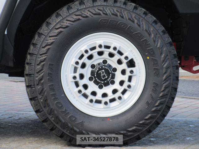 Toyota LAND CRUISER 2023-05 1847057-9