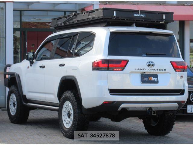 Toyota LAND CRUISER 2023-05 1847057-17