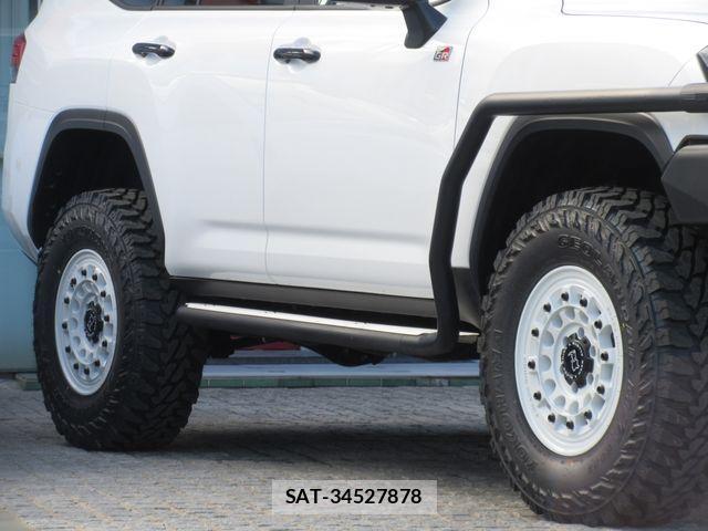 Toyota LAND CRUISER 2023-05 1847057-8