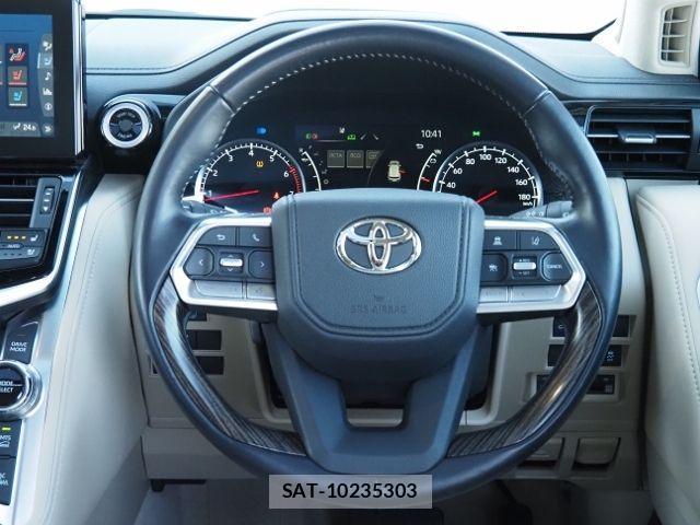 Toyota LAND CRUISER 2024-11 1904333-20