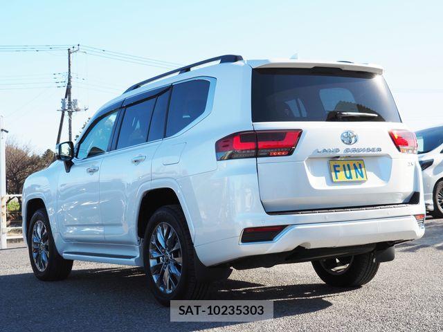 Toyota LAND CRUISER 2024-11 1904333-5