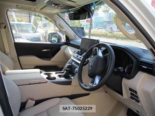 Toyota LAND CRUISER 2024-06 2030100-9