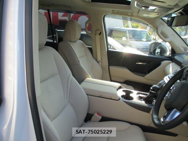Toyota LAND CRUISER 2024-06 2030100-10