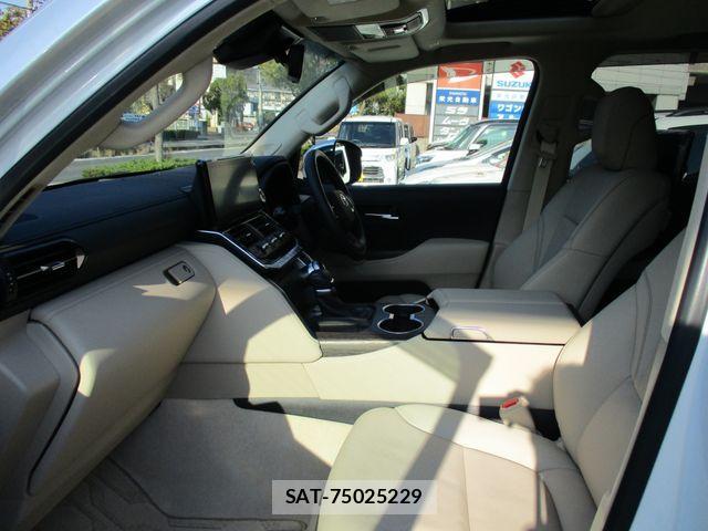 Toyota LAND CRUISER 2024-06 2030100-15