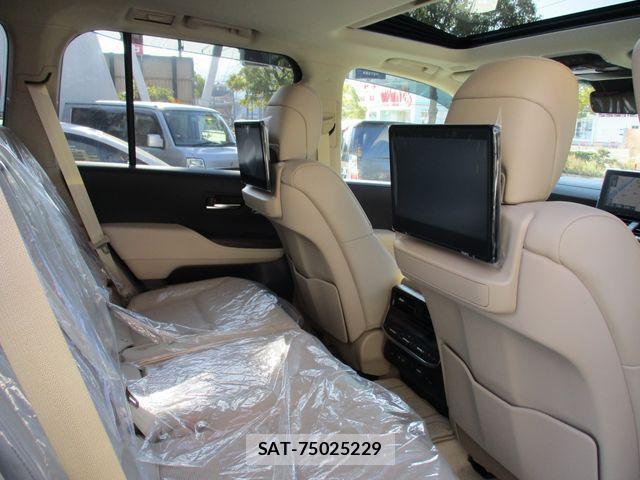 Toyota LAND CRUISER 2024-06 2030100-19