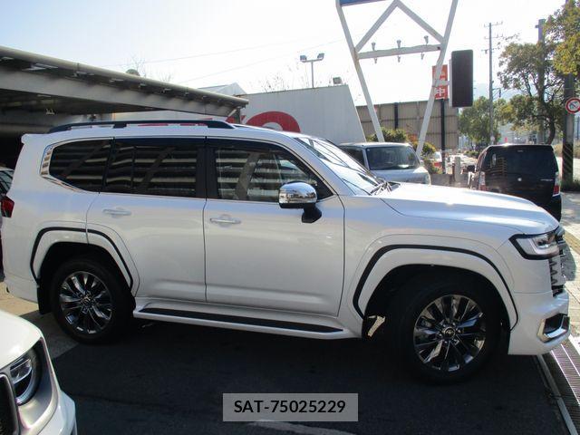 Toyota LAND CRUISER 2024-06 2030100-3