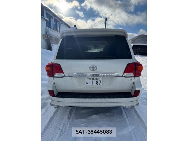 Toyota LAND CRUISER 2014-06 2102828-3